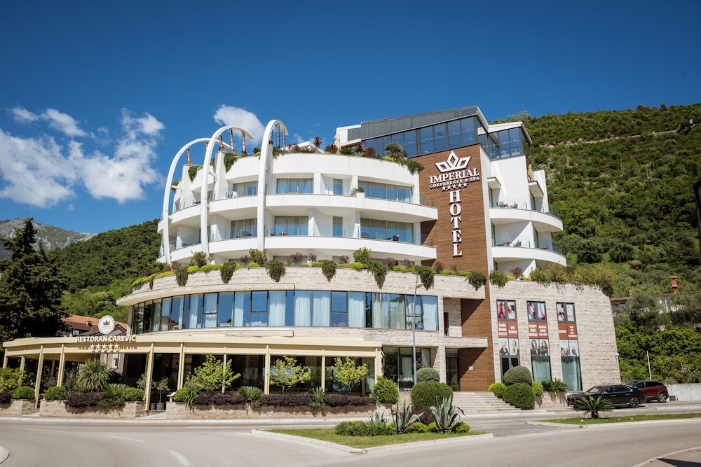 Hotel Imperial Conference & Spa 4/109