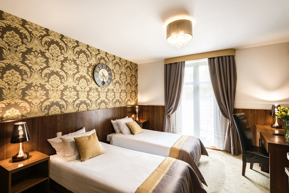 David Hotel 17/63