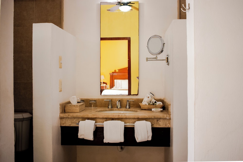 Casa Don Gustavo Hotel Boutique 74/75