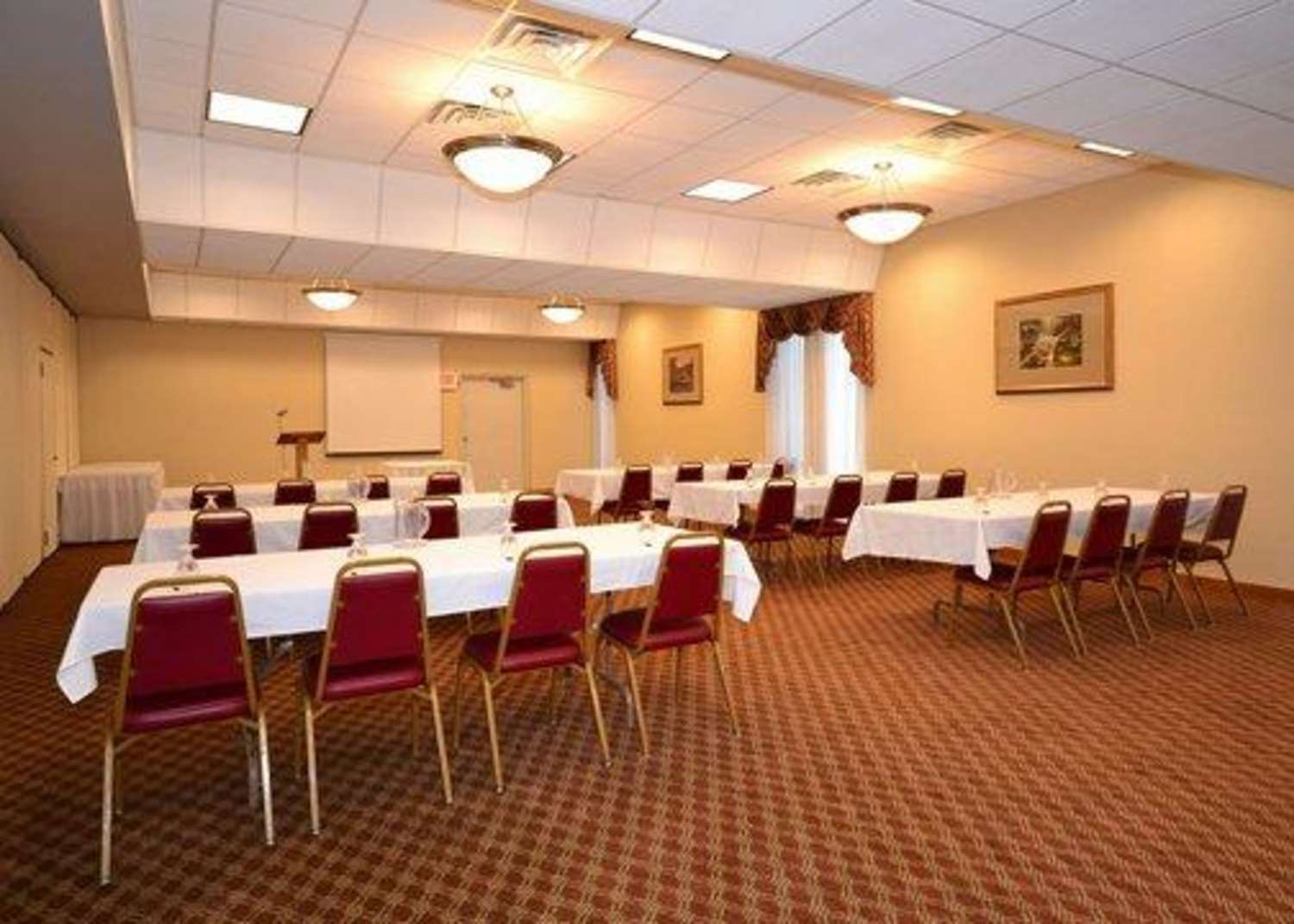 Quality Inn & Conference Center Franklin Downtown PA 45/49