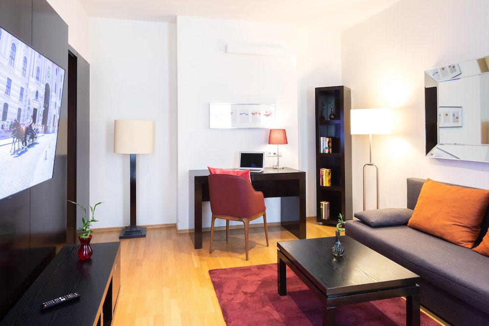 The Levante Rathaus Apartments. 48/60