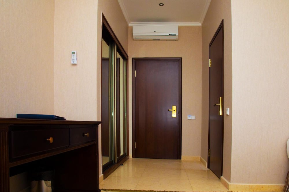 Royal Petrol Hotel 29/29