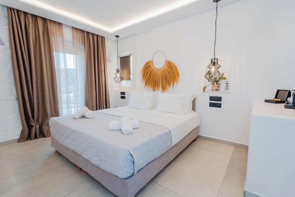 OLIVING MYKONOS LUXURY SUITES 18/50