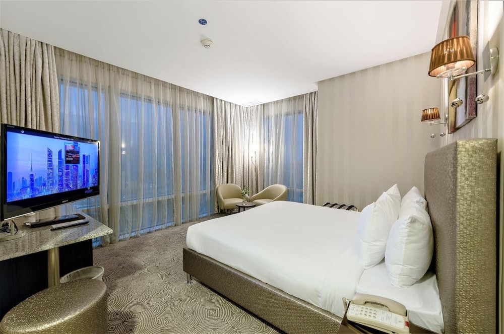 Grand Majestic Hotel Kuwait 8/50