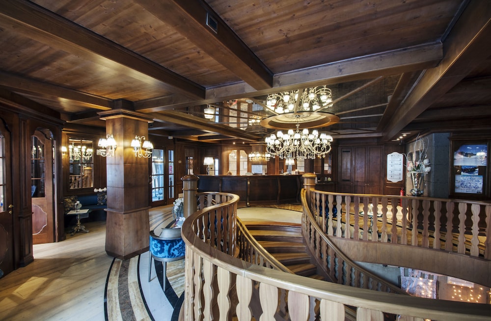 Lobby at Cristal Palace Hotel, PINZOLO