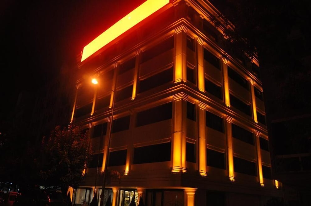 Golaz Suit Otel 4/43
