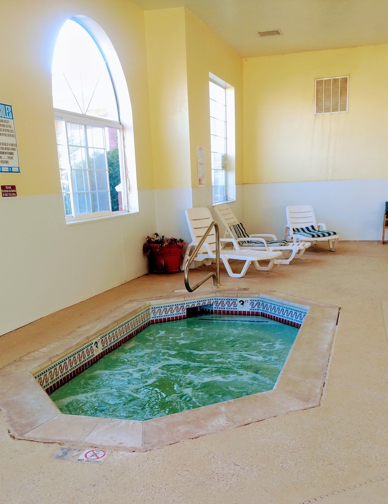 swimming pool spa