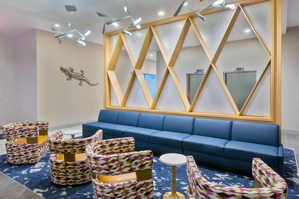 Hyatt House Orlando Airport 55/81