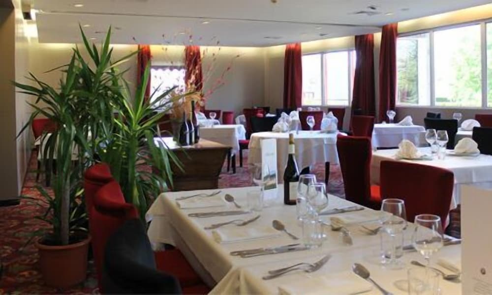 restaurant cafeteria