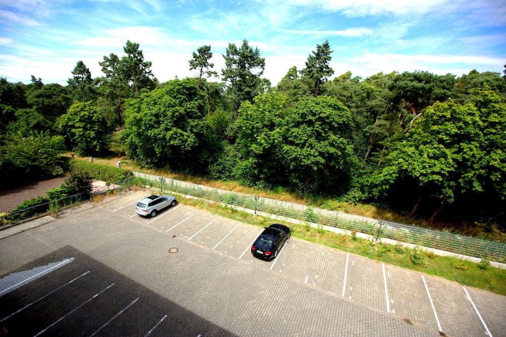 AIRPORT HOTEL WALLDORF 15/31