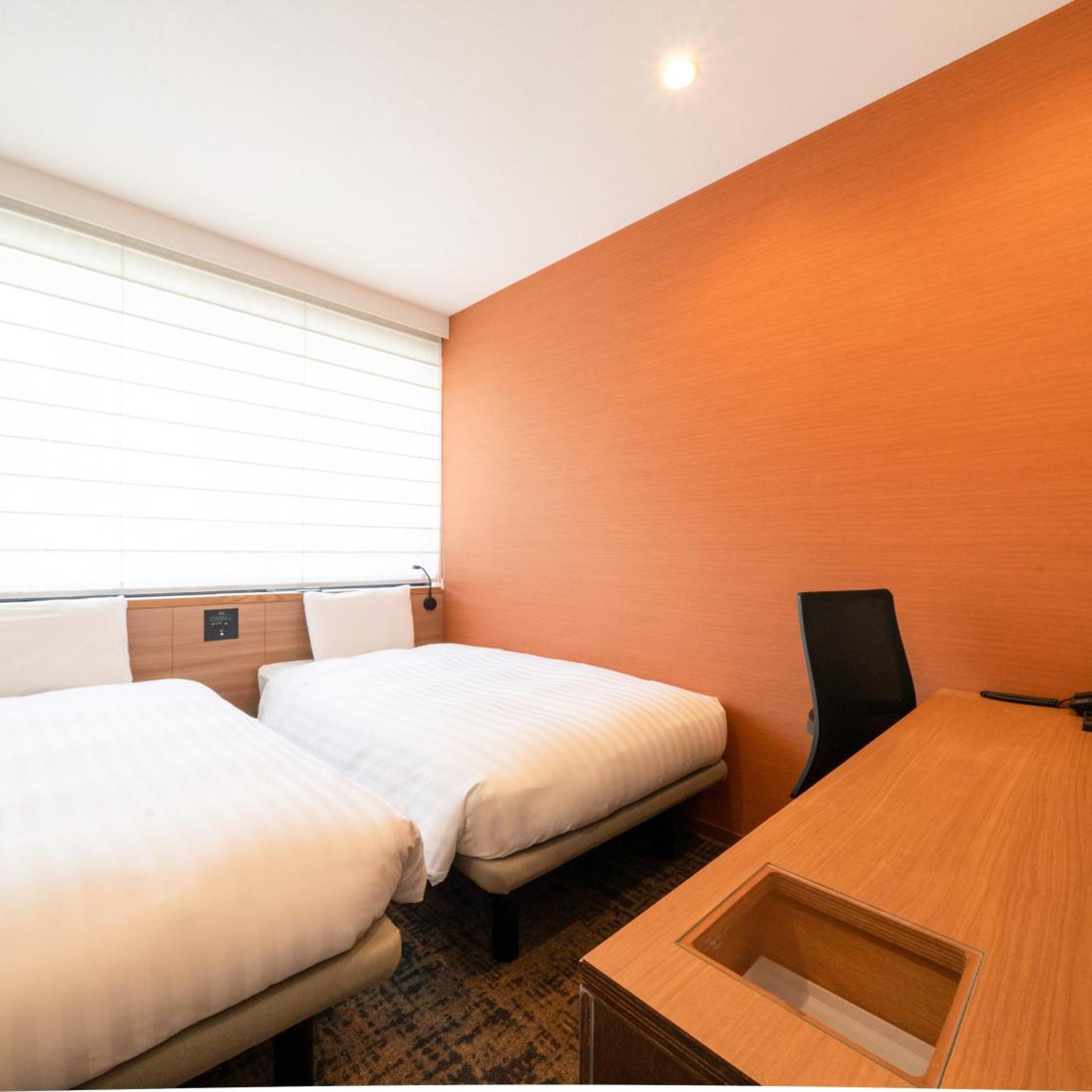 Room 1, Economy, Twin Beds
