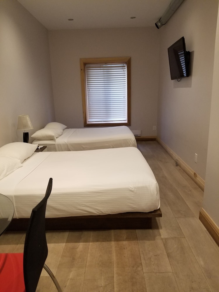 Dragon Gate Inn 20/64