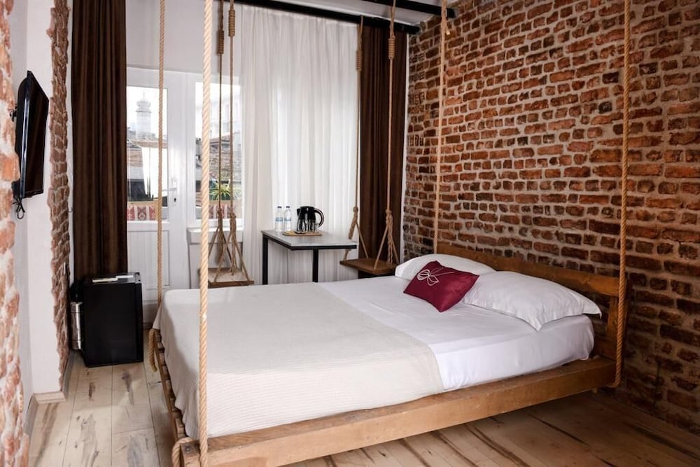 Aysa Hotel 18/58