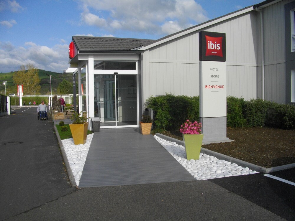 Ibis Issoire 6/57