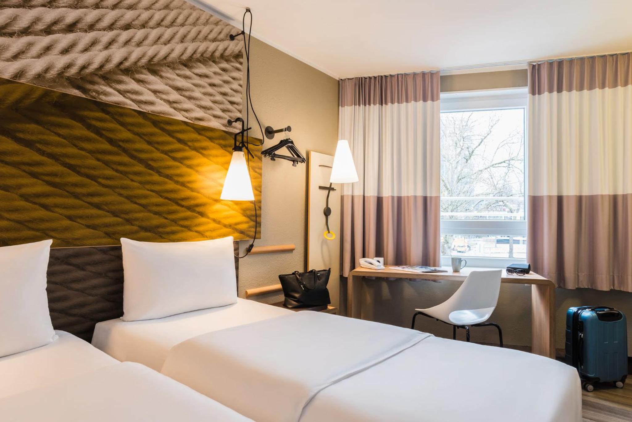 STANDARD, TWIN BEDS