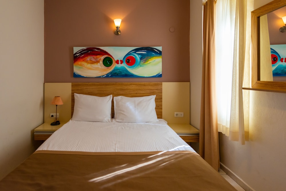 Vira Apart Hotel 9/50