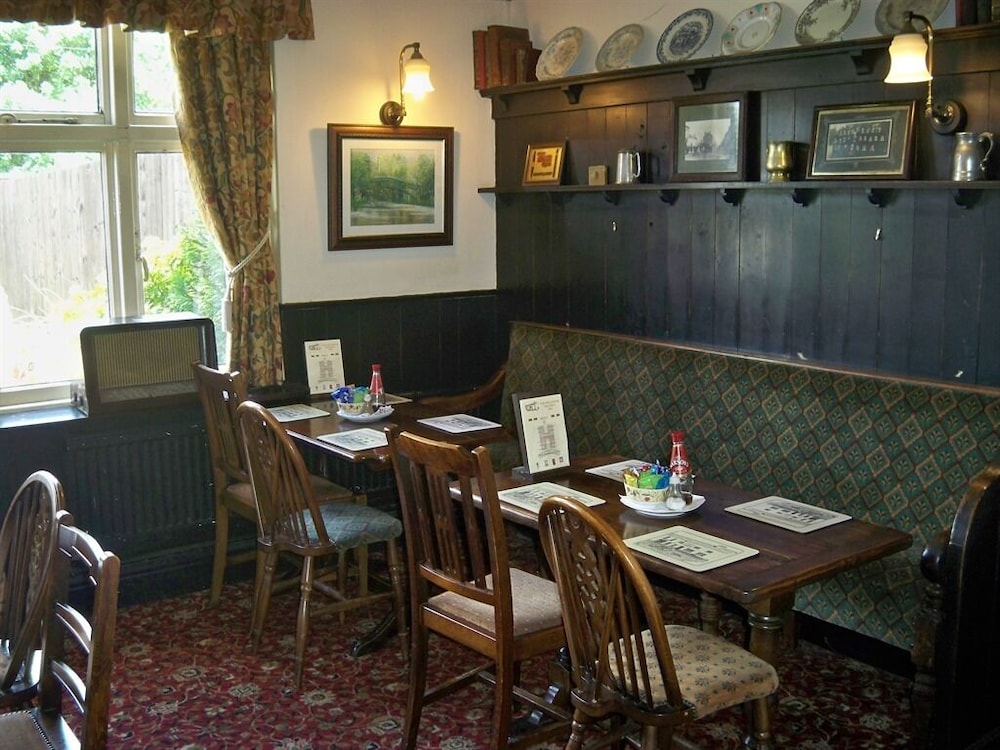 Nelson Railway Inn 12/16
