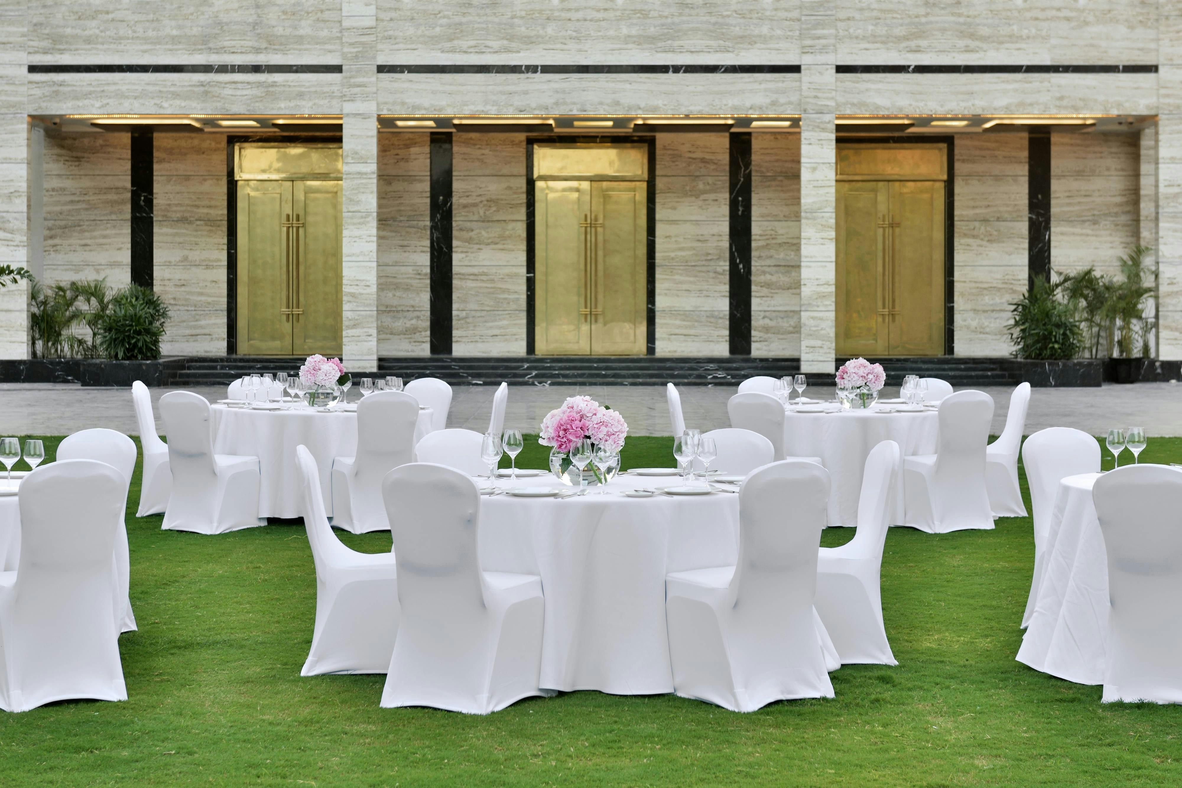 Renaissance Lucknow Hotel 62/65