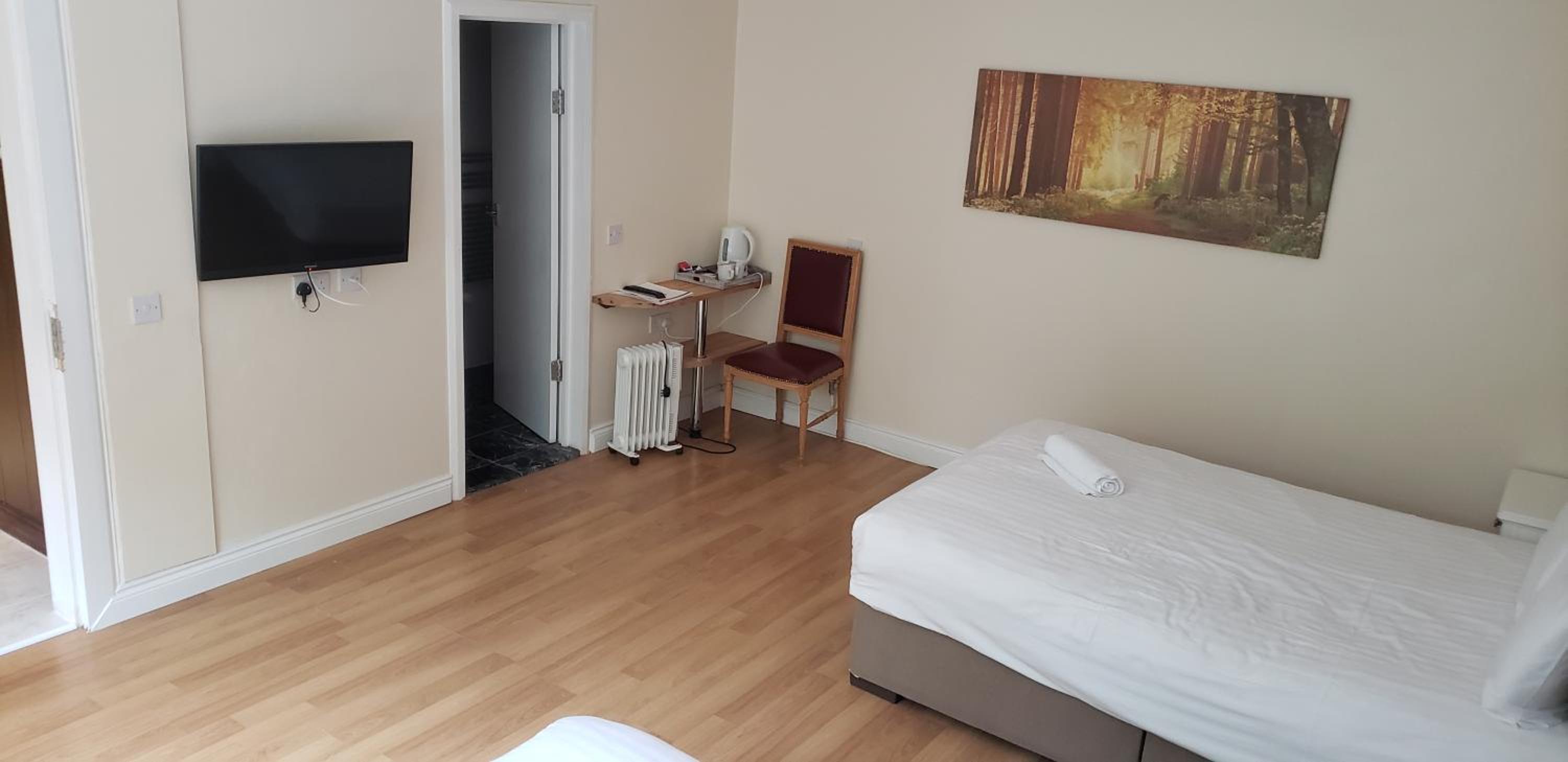 Stansted Airport Lodge 6/27
