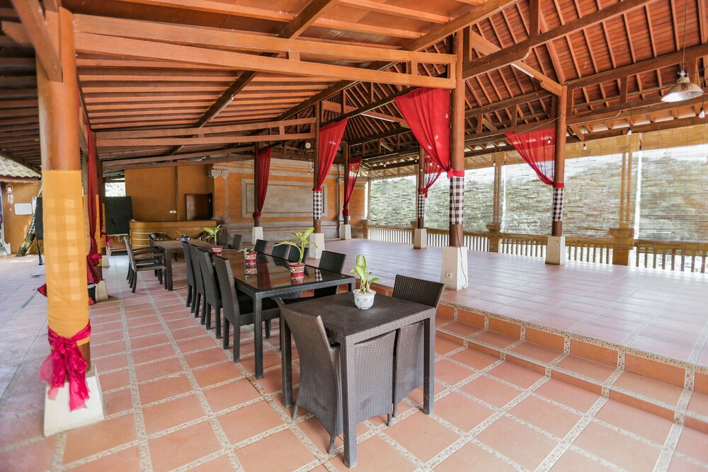 Ubud Hotel Villas Malang 56/76