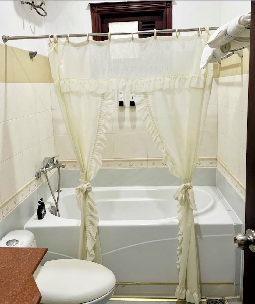 Stargazer Hotel 39/40