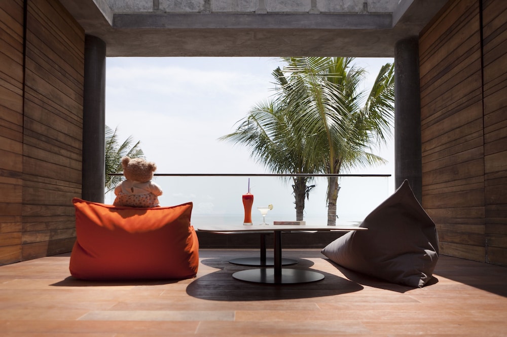 NA TARA RESORT 34/50