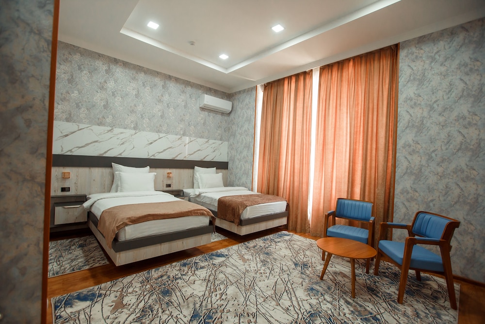 CLASSIC, TWIN BEDS