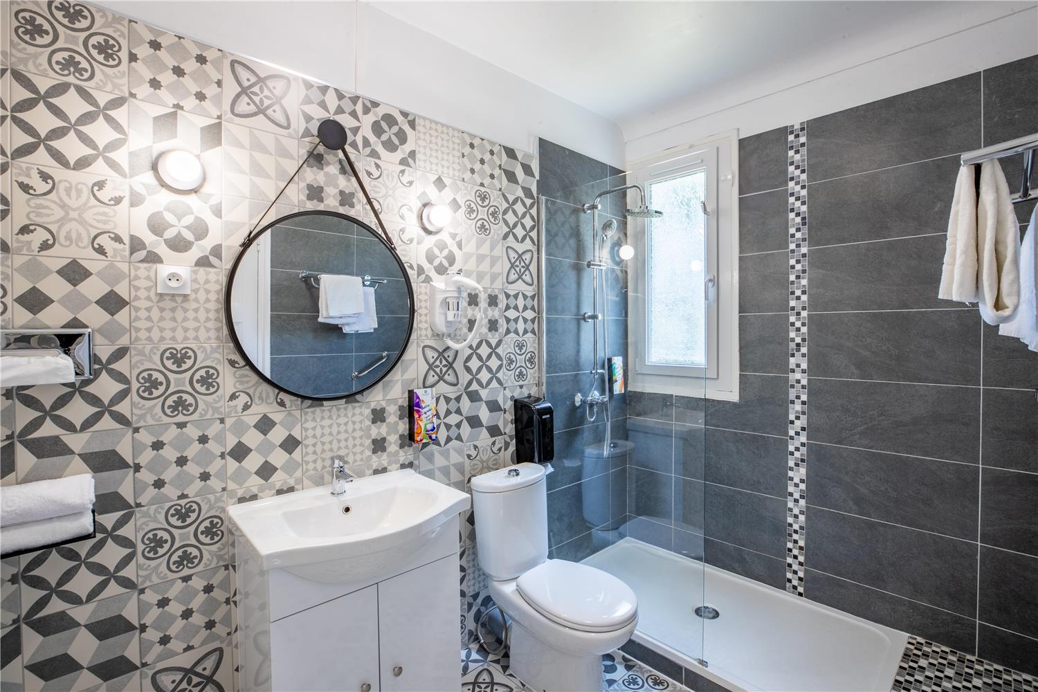 Sure Hotel by Best Western Port Jerome - Le Havre 56/57