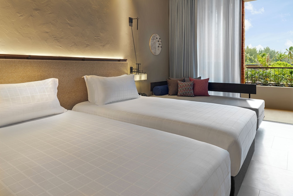 Pullman Khao Lak Resort 24/67