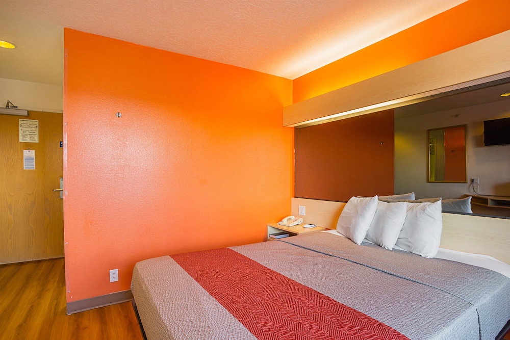Motel6 Bernalillo, NM 22/62