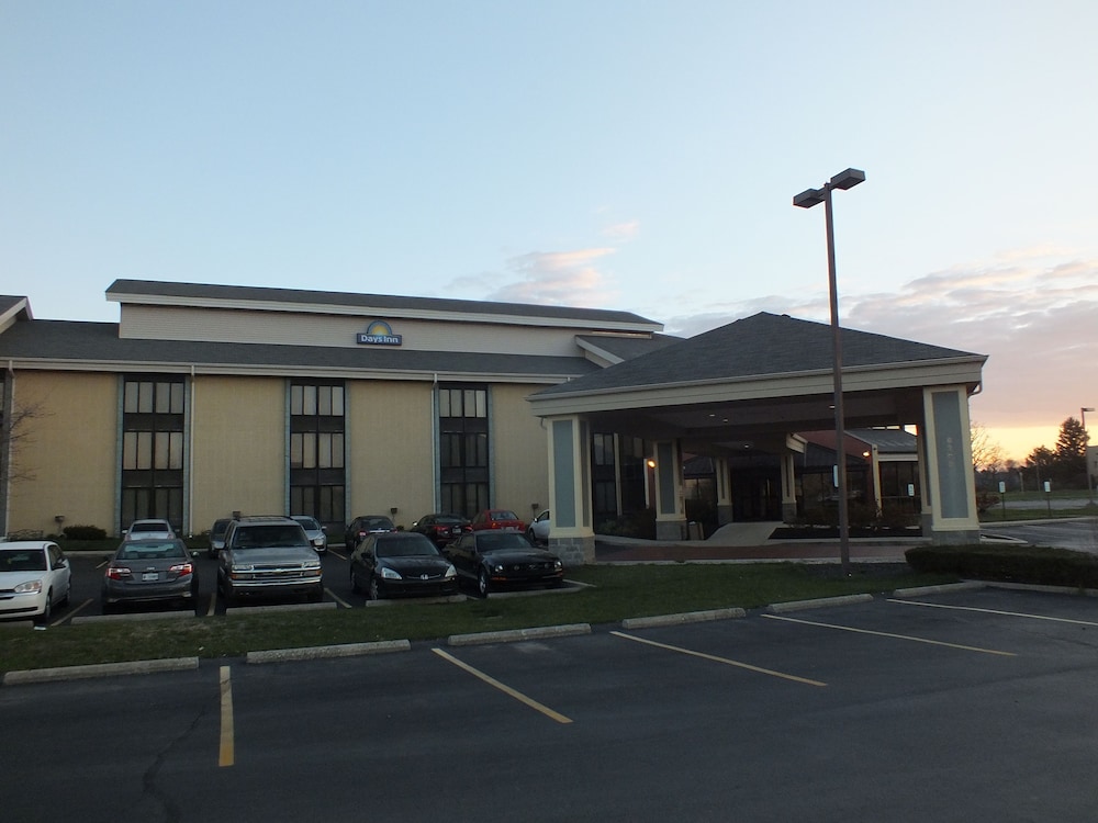 Days Inn by Wyndham Indianapolis Northeast 19/27