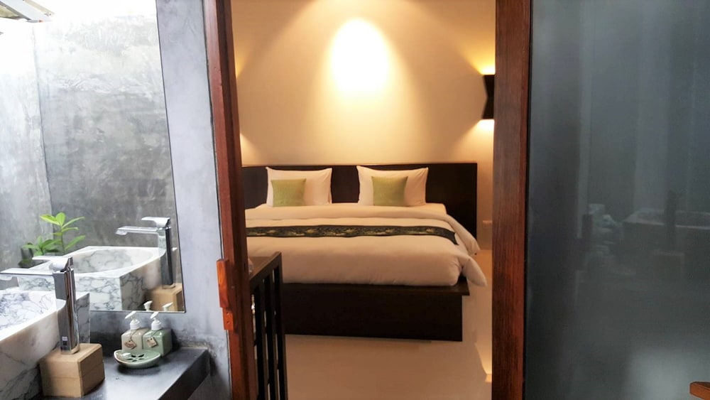 Tropicana Lanta Resort 32/75