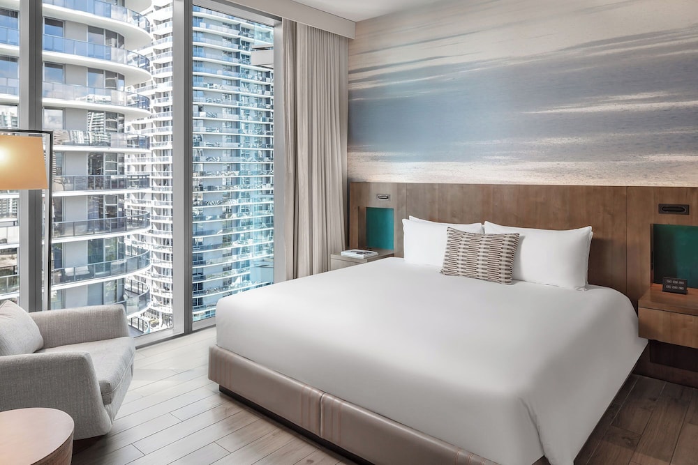 EAST Miami Residences 5/50
