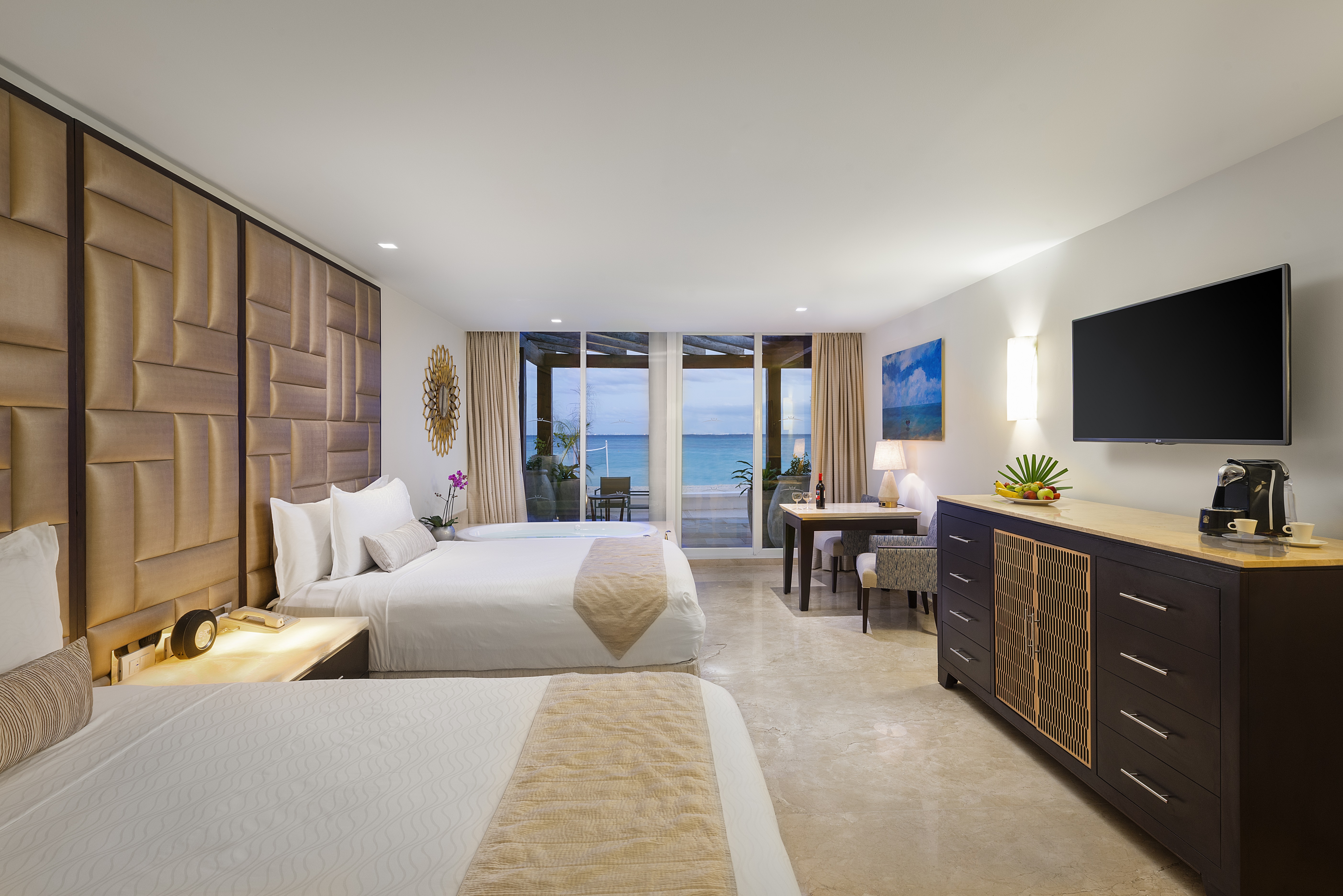 Superior, Suite, Beach Front