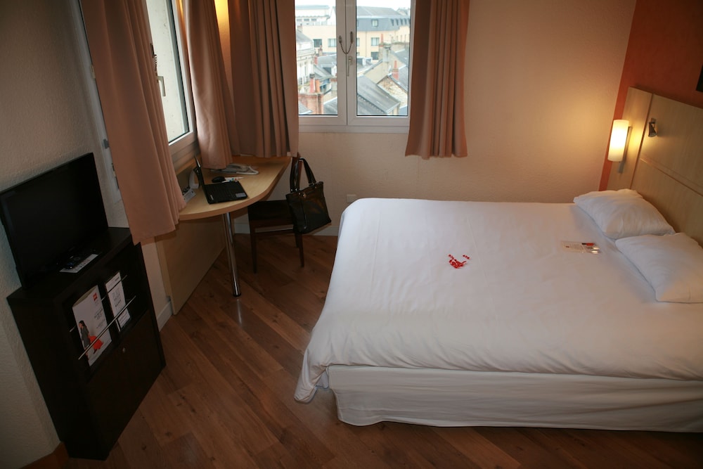 ibis Chateauroux 26/52