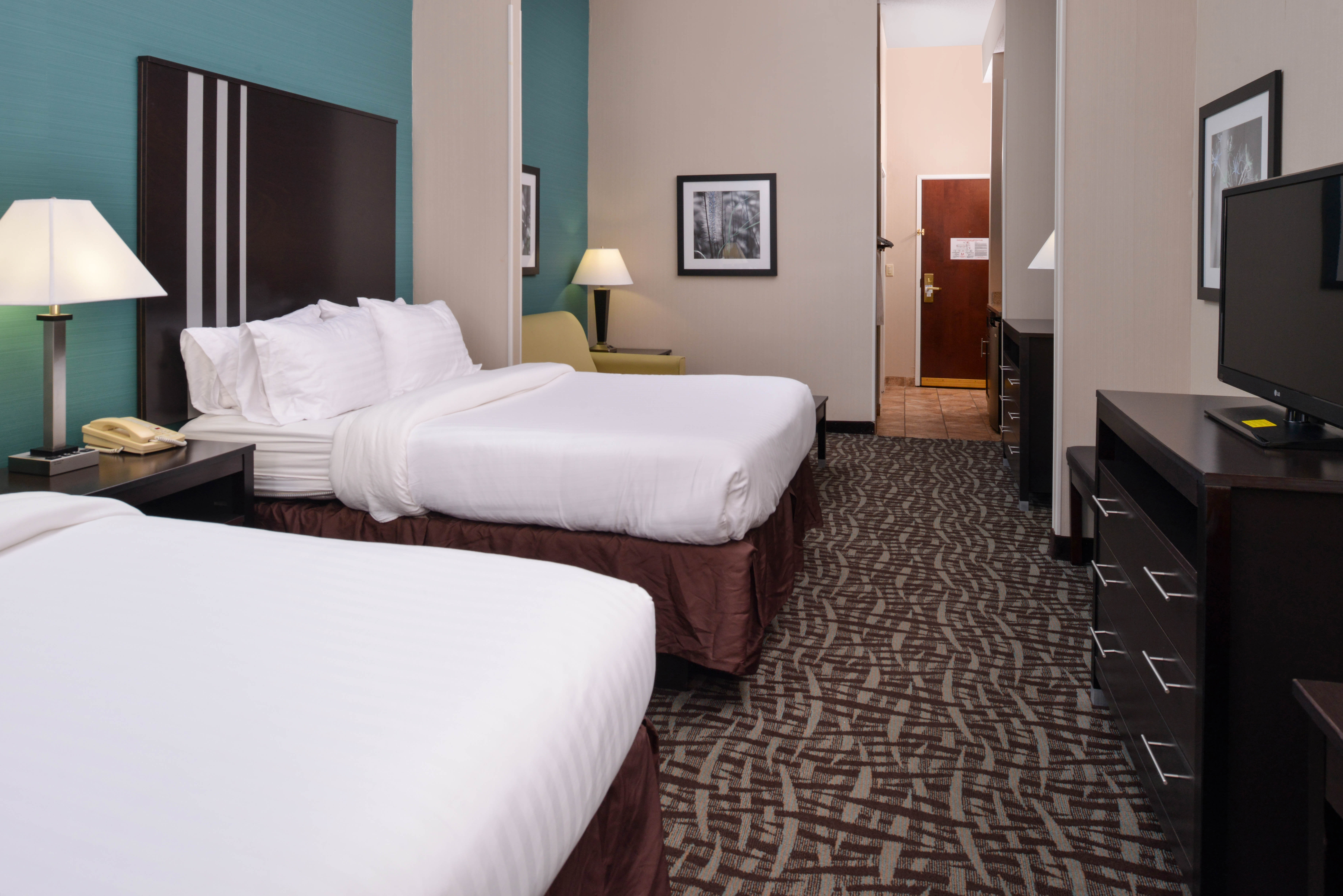 Holiday Inn Express & Suites Youngstown (N. Lima/Boardman) 12/34