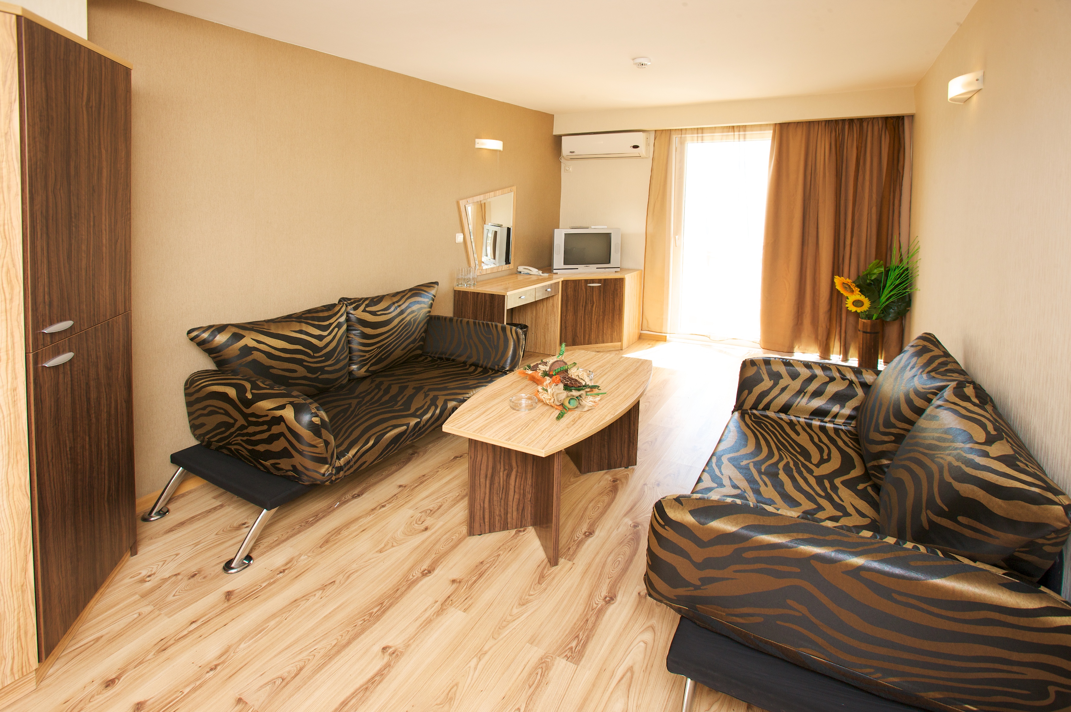 Kotva Hotel 35/66