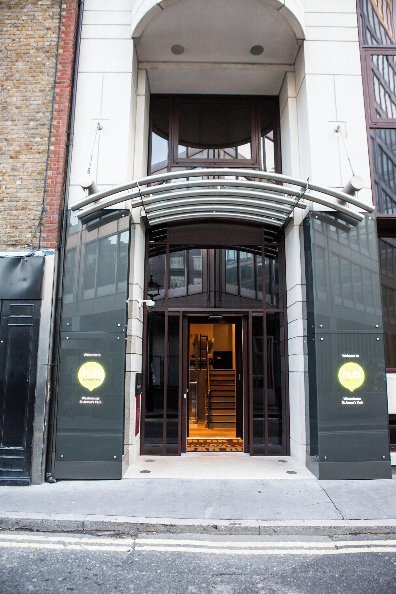 Hub by Premier Inn London Westminster, St James's Park in LONDON