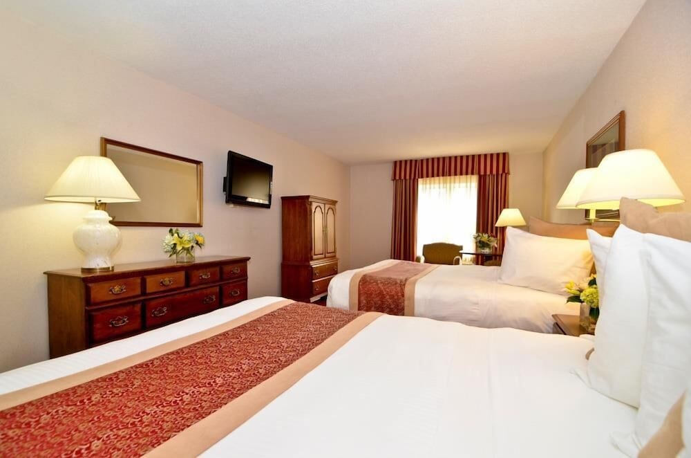Best Western Plus Morristown Inn 12/40