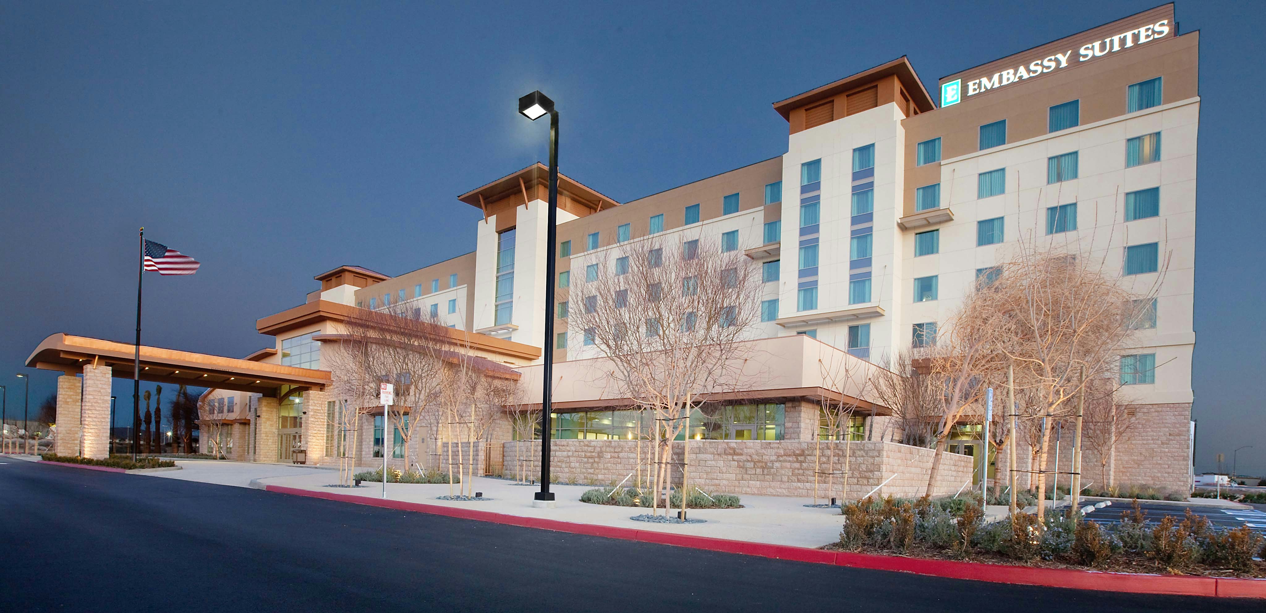 Embassy Suites Palmdale 2/63