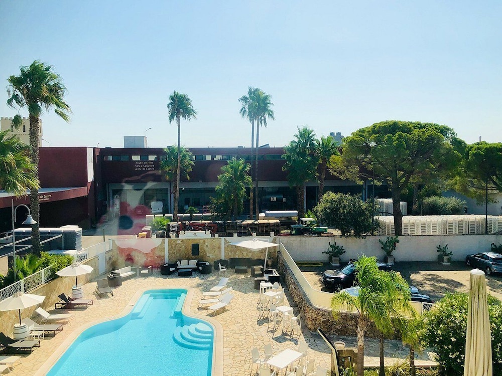 Villa Donna Lisa Wine Hotel 69/78