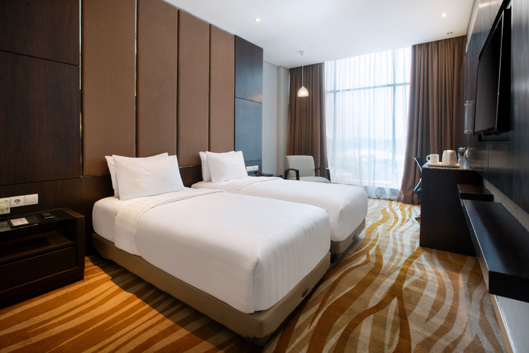 Premier, Twin Beds, Smoking