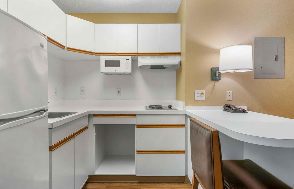 Extended Stay America - Jacksonville - Baymeadows 56/61