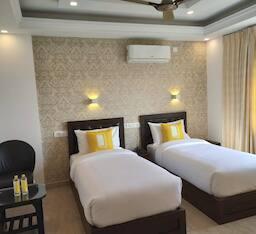 DELUXE, SINGLE, TWIN BEDS