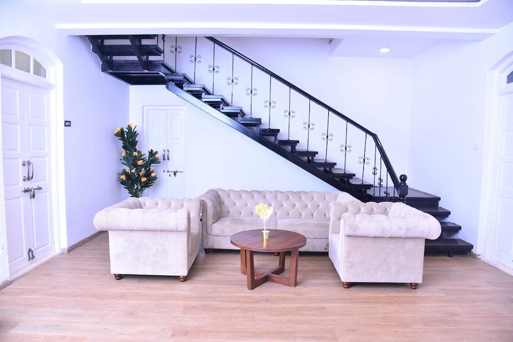 Regenta Place Green Leaf Mahabaleshwar 22/37