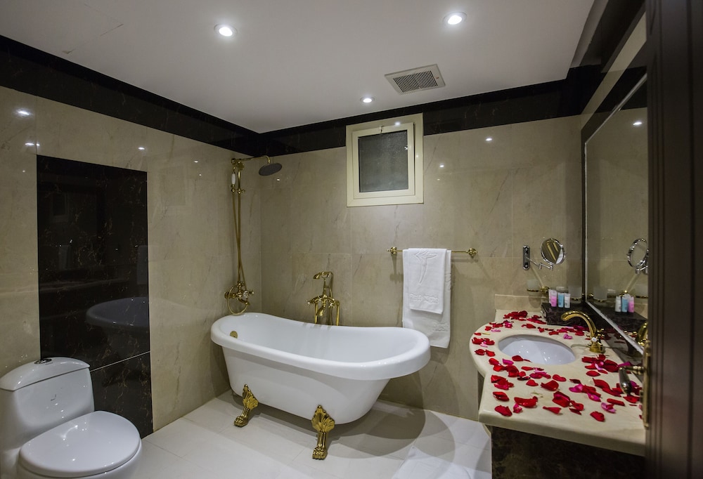 رست نايت للشقق الفندقية - الحمرا(Rest Night Serviced Apartments - AlHamra) 48/50