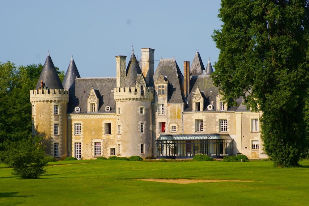 CHATEAU DES SEPT TOURS 65/72