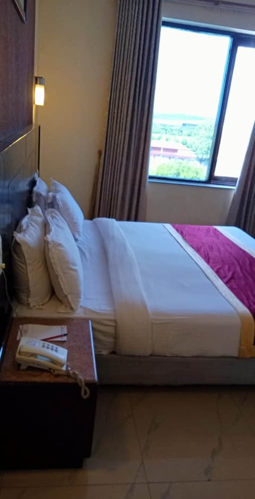 Hotel Uday Residency 17/39