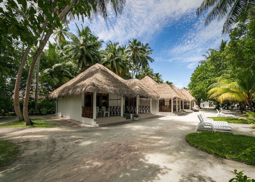 Fihalhohi Maldives 56/61