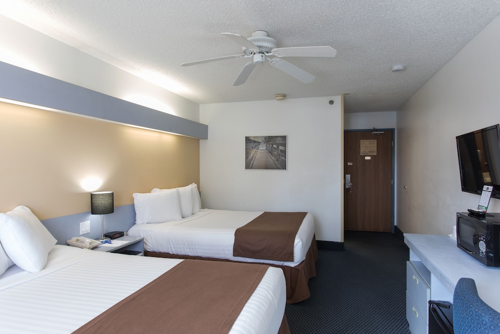 Quality Inn Mount Pleasant, MI 10/29